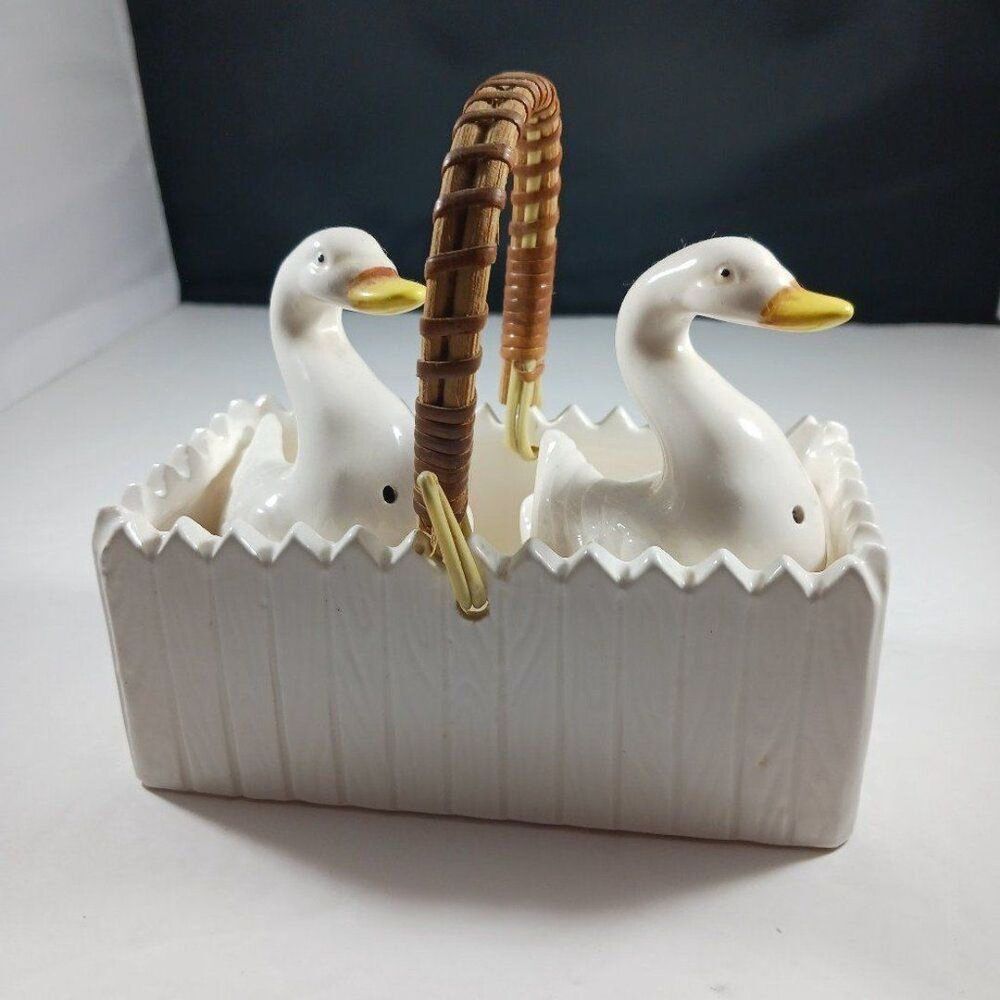 Vintage Ron Gordon Duck Grandmacore Style Salt and Pepper Shakers